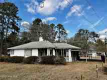 101 Mcarthur Dr - Photo 1 of 1