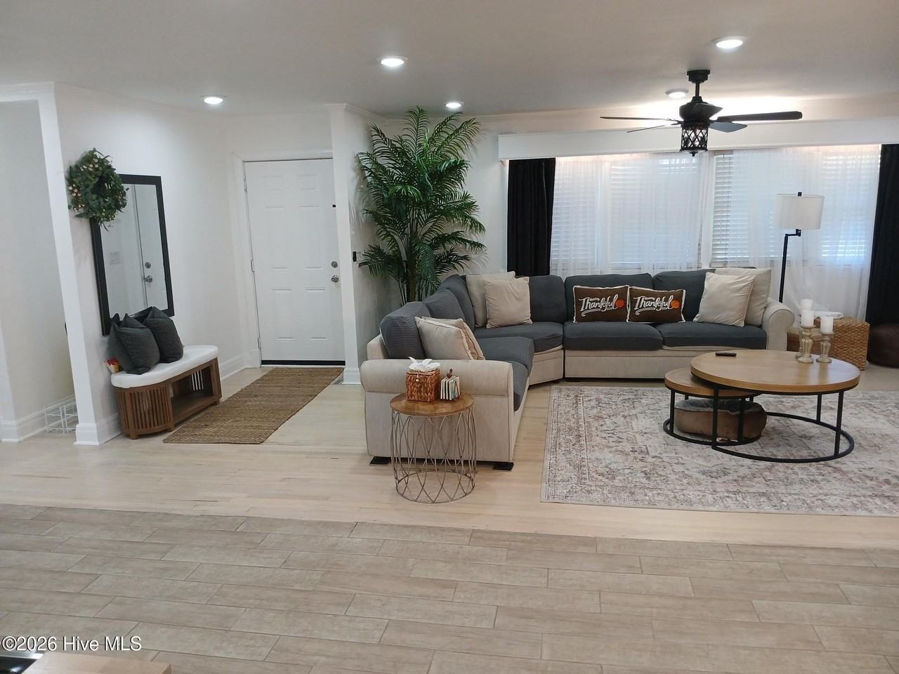 3826 Winston Blvd - Photo 4 of 17