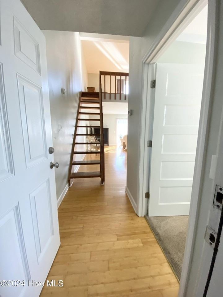 5721 E Oak Island Dr Apt 3 #3 - Photo 3 of 24