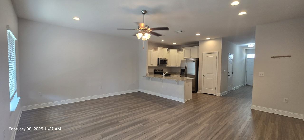 1871 Pointe Dr #1 - Photo 7 of 8