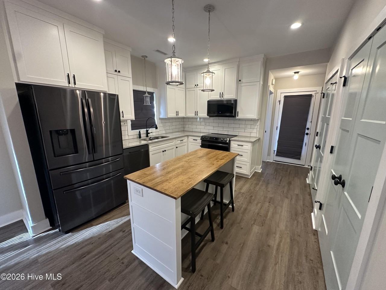 4269 Flagship Ave Se - Photo 7 of 26