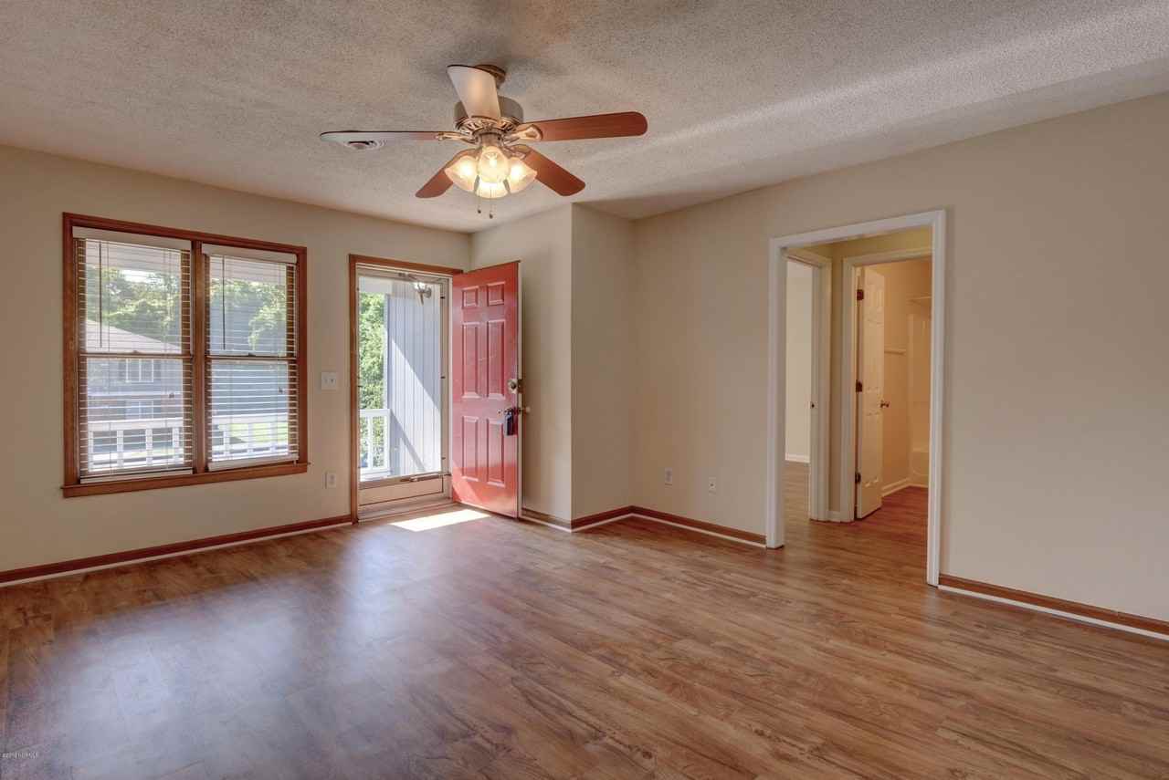 4192 Spirea Dr Apt H #H - Photo 5 of 23