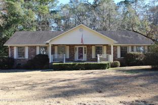 166 Country Club Dr - Photo 1 of 1