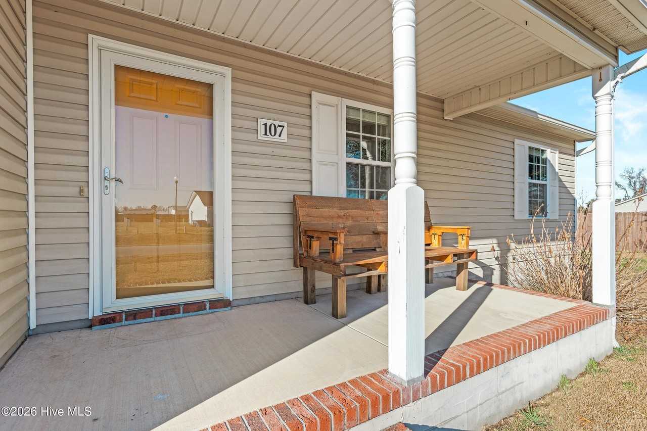 107 Clint Mills Rd - Photo 4 of 29