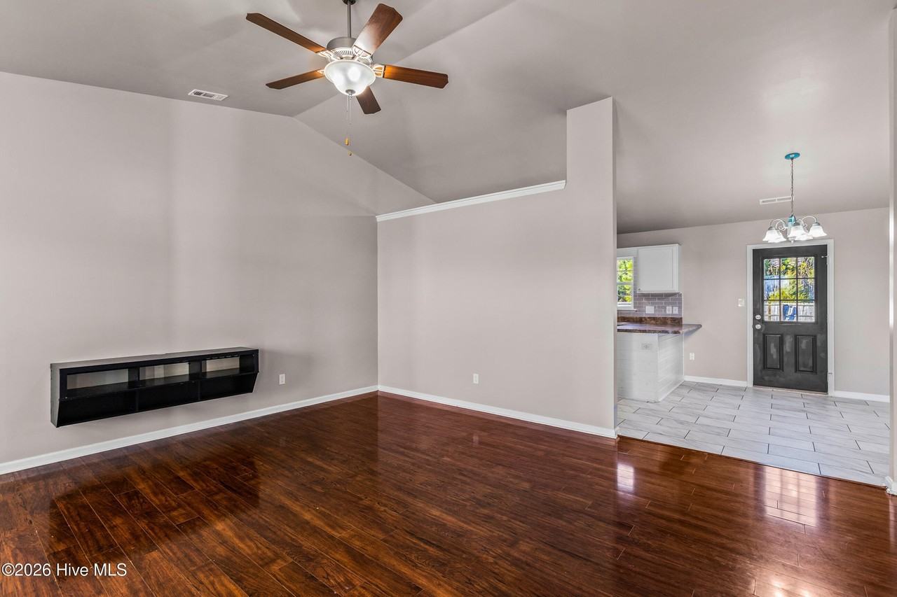 107 Clint Mills Rd - Photo 5 of 29