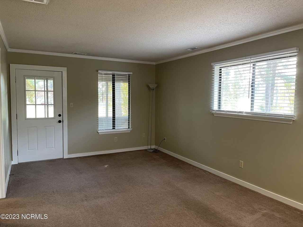 1 Linksiders Rd - Photo 4 of 12