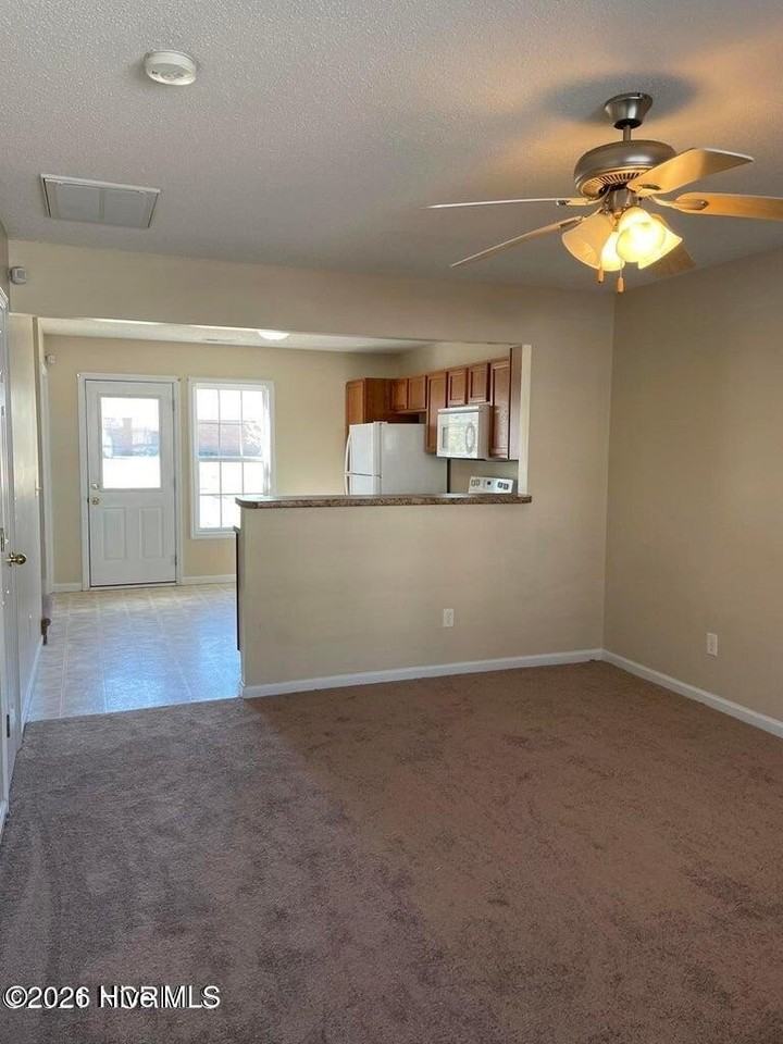 164 Cornerstone Pl - Photo 2 of 15