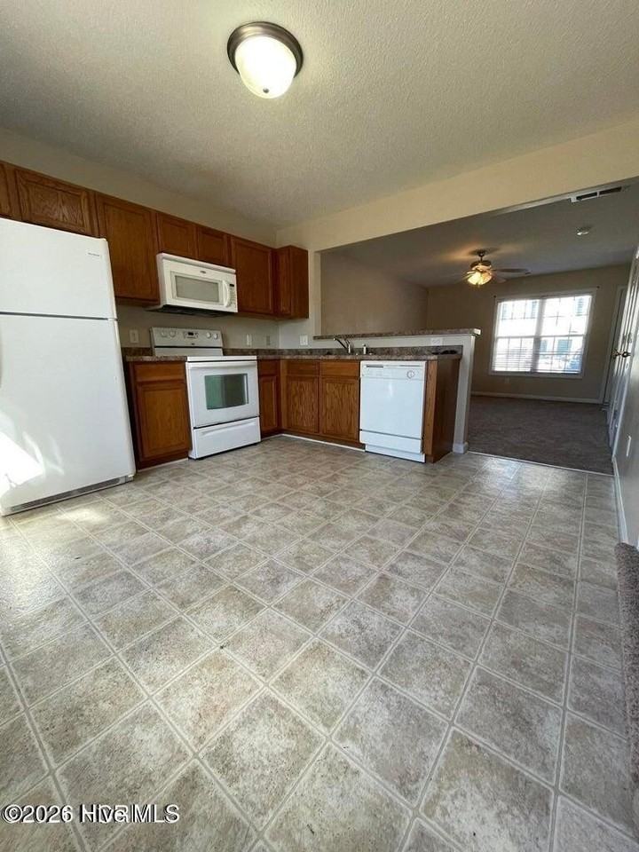 164 Cornerstone Pl - Photo 4 of 15