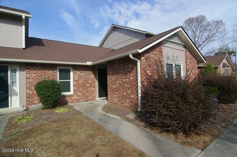 1870 Quail Ridge Rd Apt P #P - Photo 2 of 14