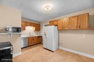 2541 Seaton Ave - Photo 5 of 16