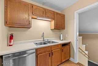 2541 Seaton Ave - Photo 7 of 16