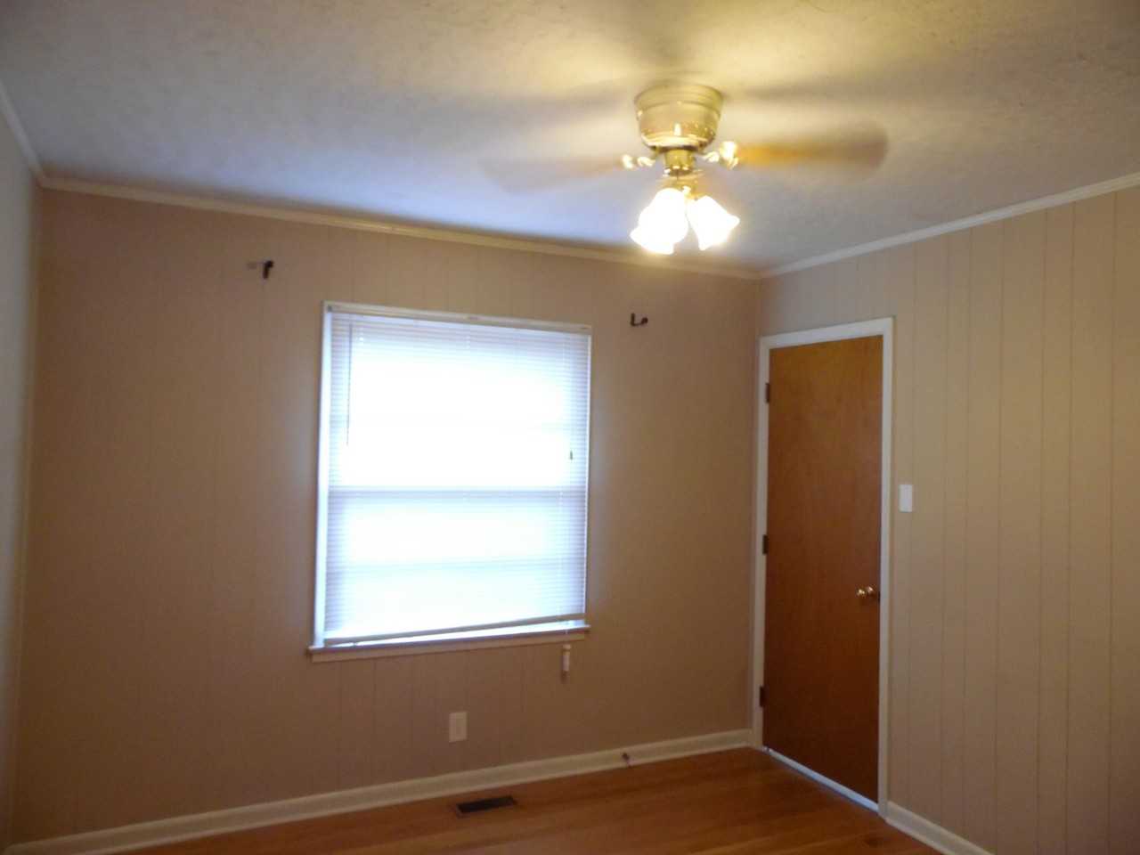 662 Cardinal Ln - Photo 5 of 9