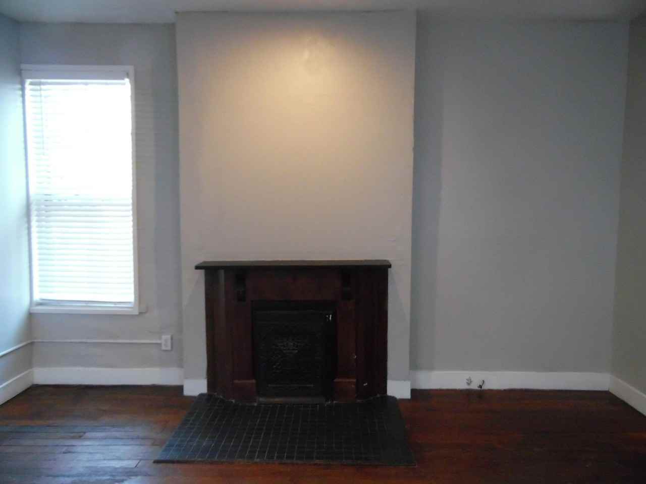 547 N Broadway Apt 2b #2B - Photo 2 of 6