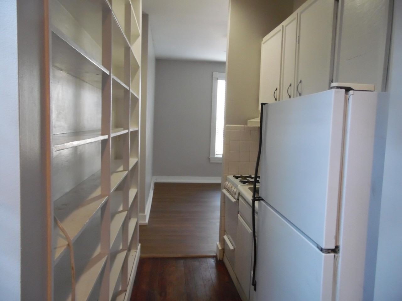 547 N Broadway Apt 2b #2B - Photo 4 of 6