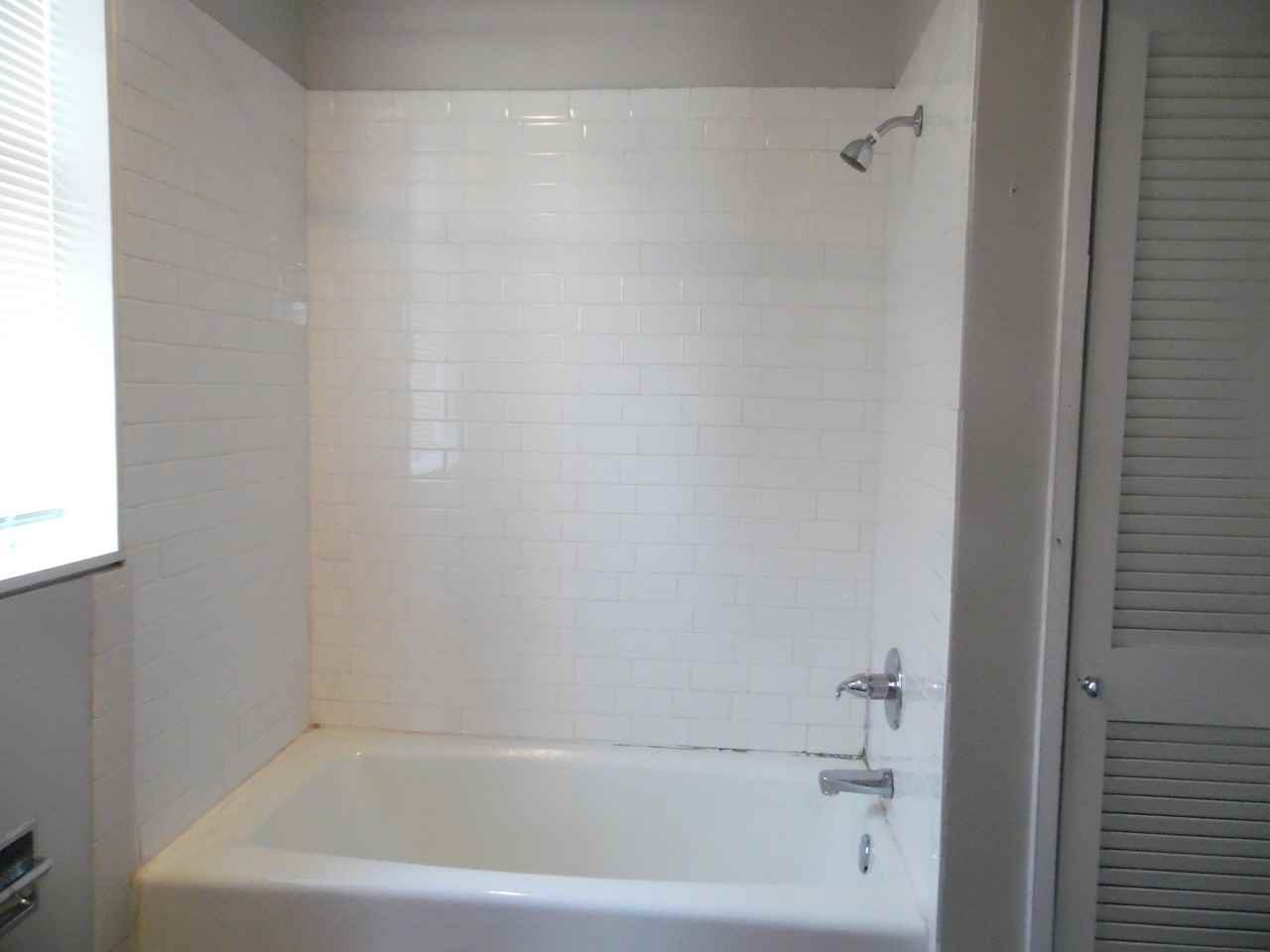 547 N Broadway Apt 2b #2B - Photo 6 of 6