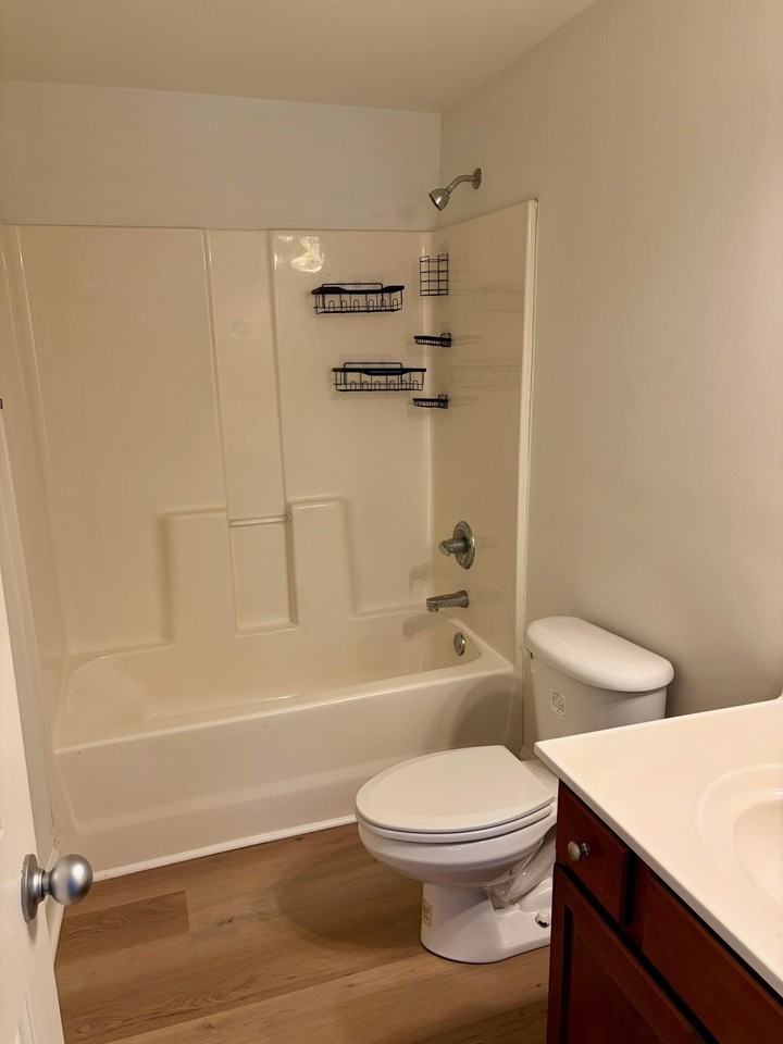 160 N Mill St Apt 4 #4 - Photo 6 of 10