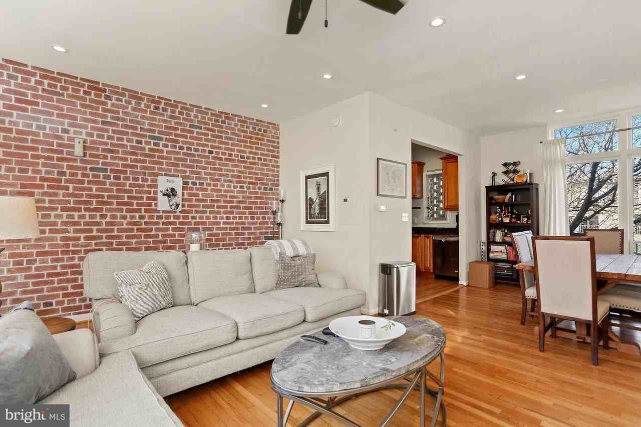 725 Delaware Ave Sw - Photo 5 of 14