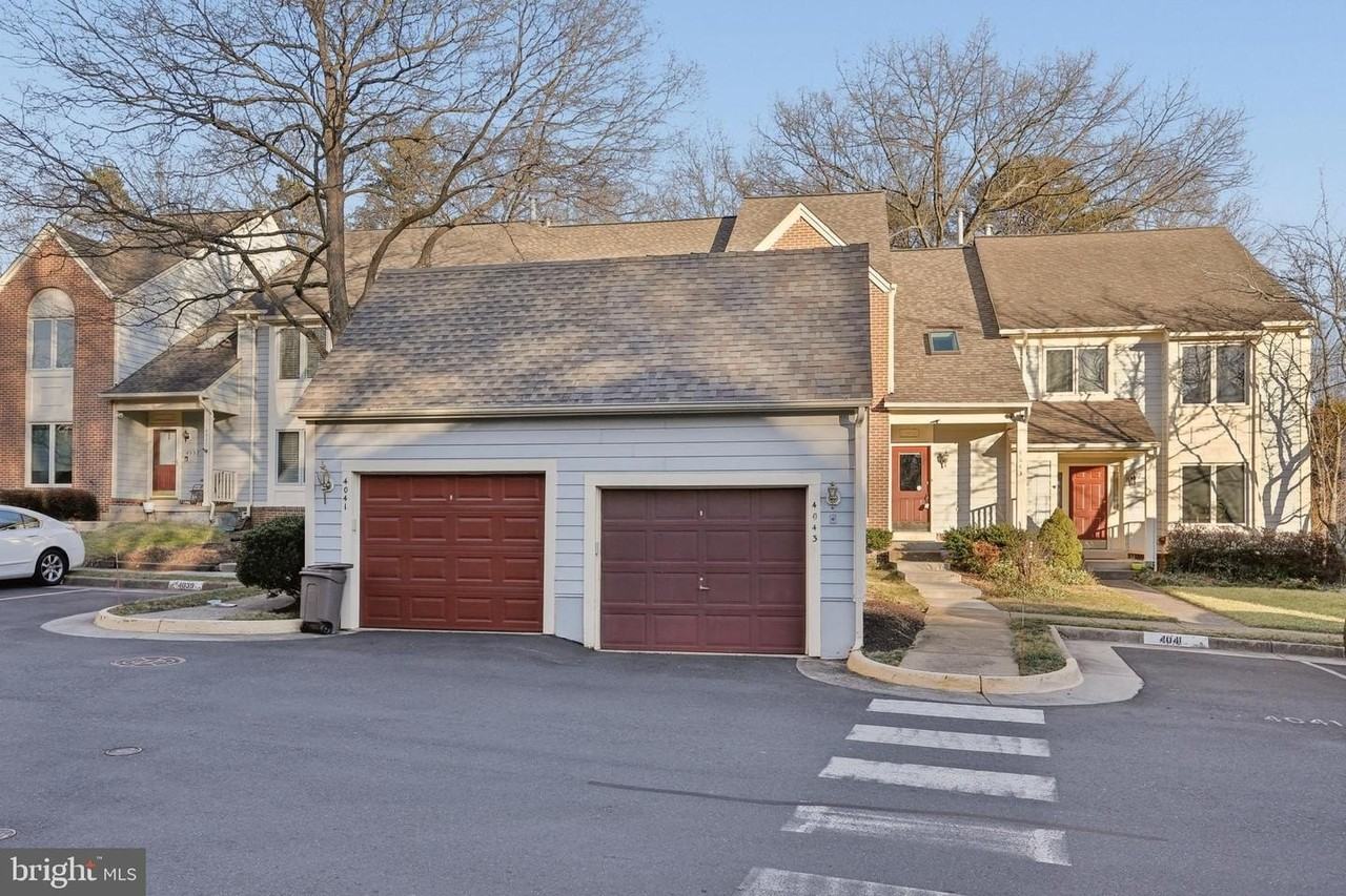 4043 Lake Glen Rd - Photo 3 of 35