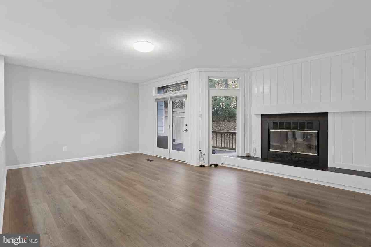 4043 Lake Glen Rd - Photo 7 of 35