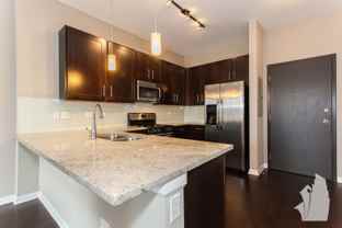 2300 S Michigan Ave #615 - Photo 1 of 1