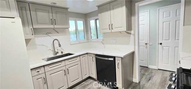 211 Aborla Ln - Photo 6 of 8