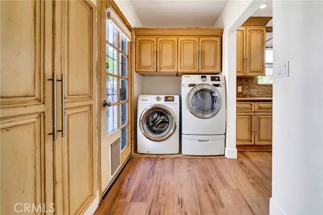 16707 Moorpark St - Photo 6 of 8