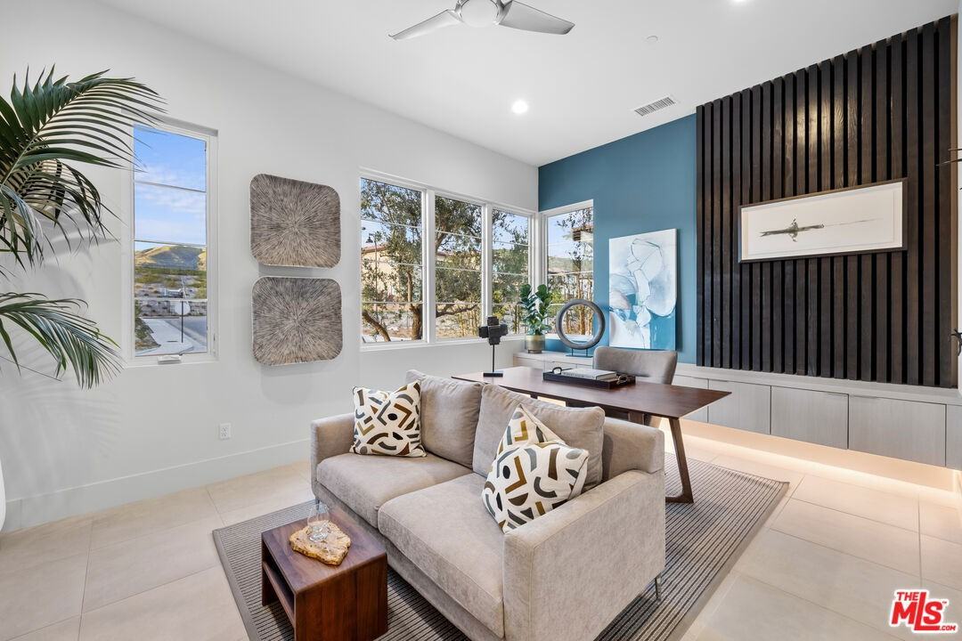 11622 Sunshine Ter - Photo 3 of 8