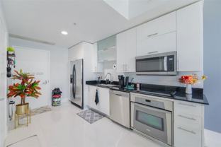 60 Sw 13th St #2404 - Photo 1 of 1