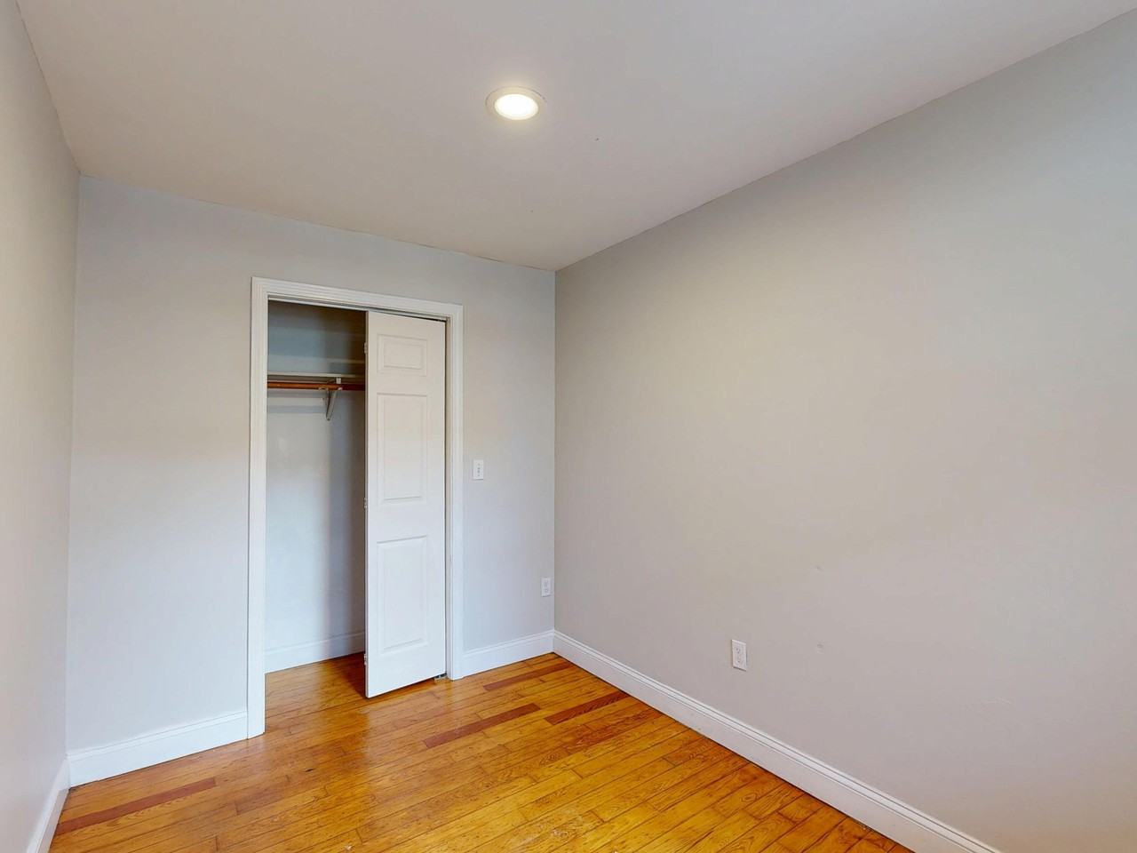 206 206 Princeton Street206 Princeton Street - 2 #2 - Photo 3 of 21