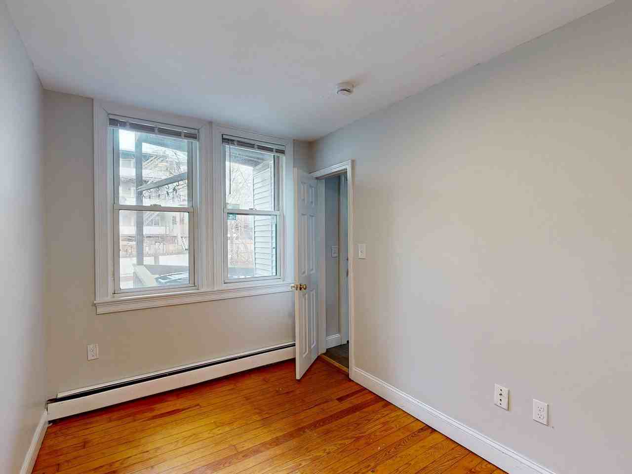 206 206 Princeton Street206 Princeton Street - 2 #2 - Photo 4 of 21