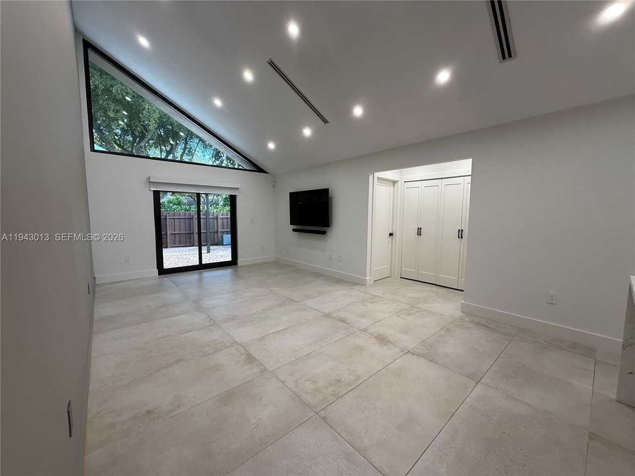 9208 Sw 132nd St - Photo 2 of 8