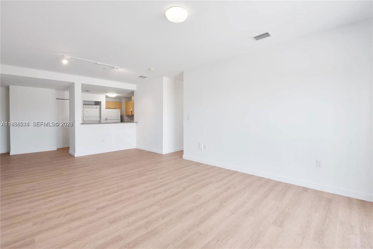 2280 Sw 32nd Ave #315 - Photo 3 of 8