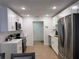 featured image of 1335 Ne Pine Island Rd