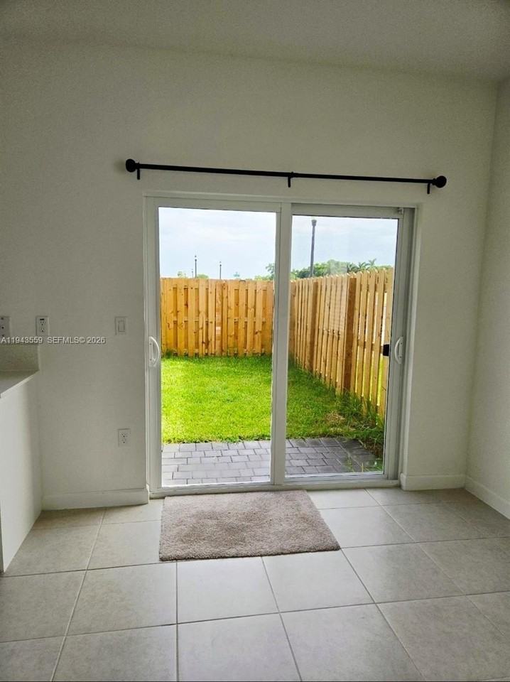 17925 Sw 358th St - Photo 7 of 25