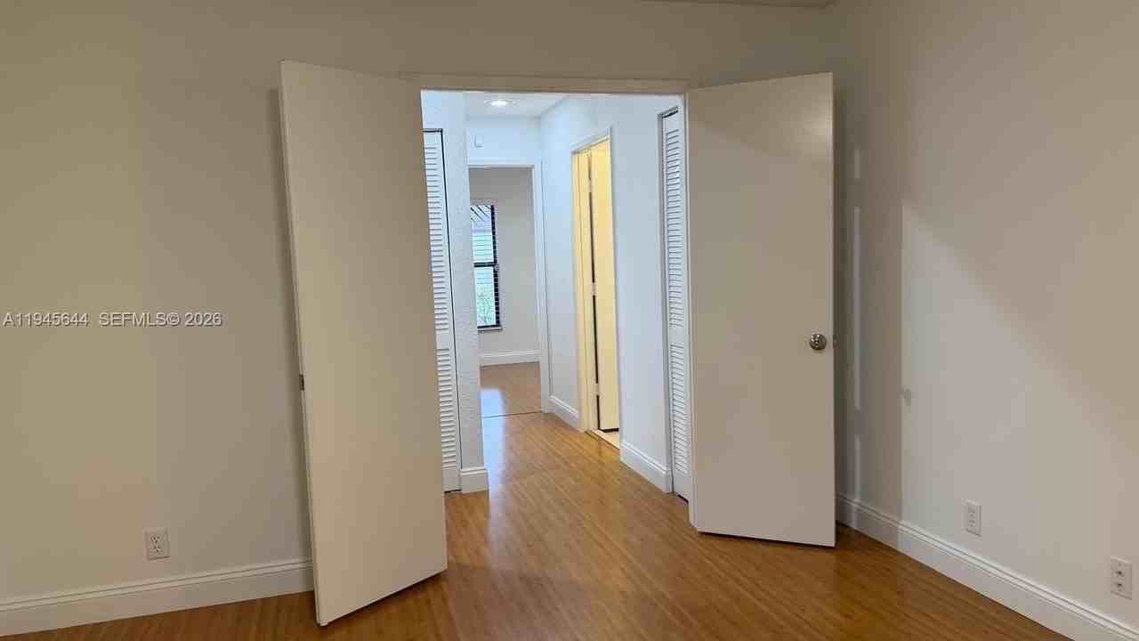 21374 Summertrace Cir - Photo 5 of 14