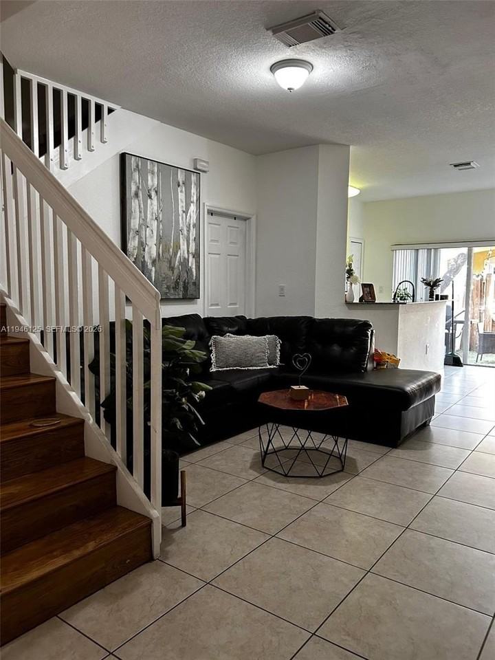 10775 Nw 83rd Ter #2-28 - Photo 5 of 15