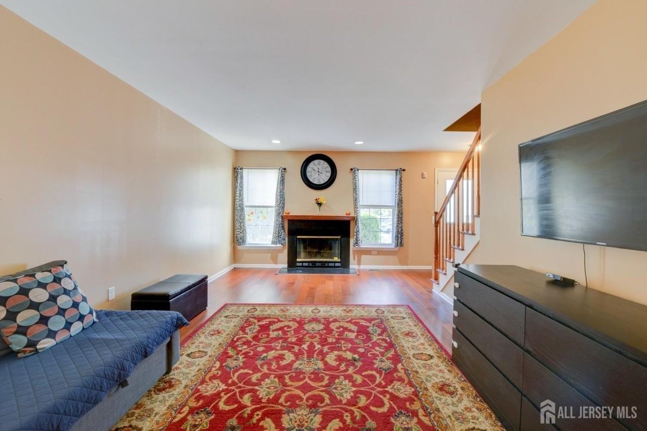 13 Lackland Ave - Photo 6 of 39