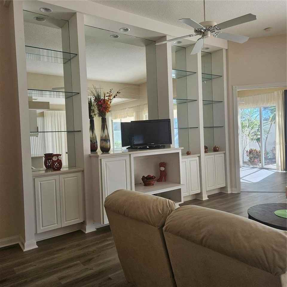 13415 Coluccio St - Photo 3 of 36