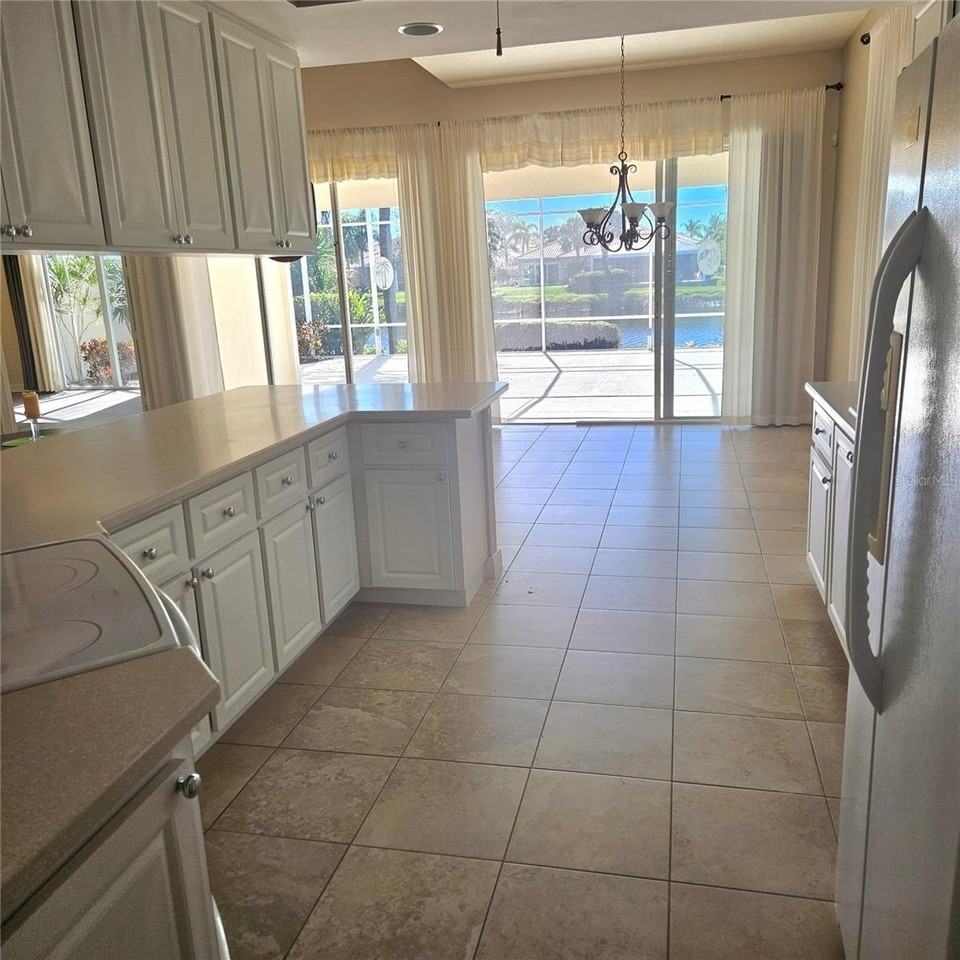 13415 Coluccio St - Photo 7 of 36