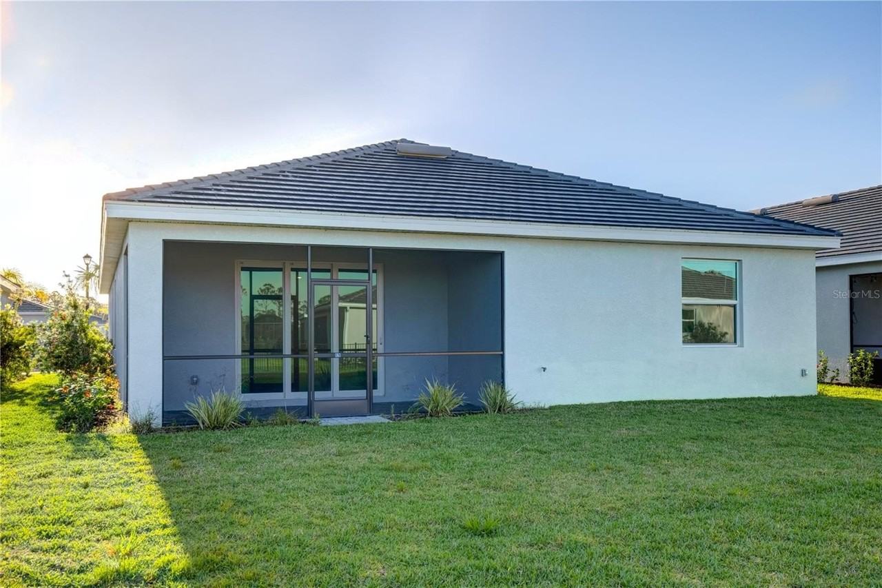 19065 Cabernet Ct - Photo 7 of 28