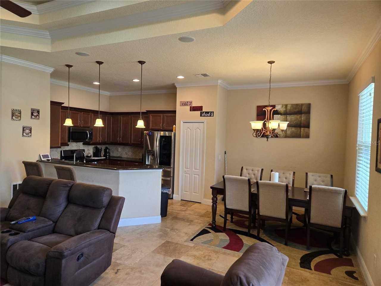 14546 Nw 27th Ave - Photo 3 of 16