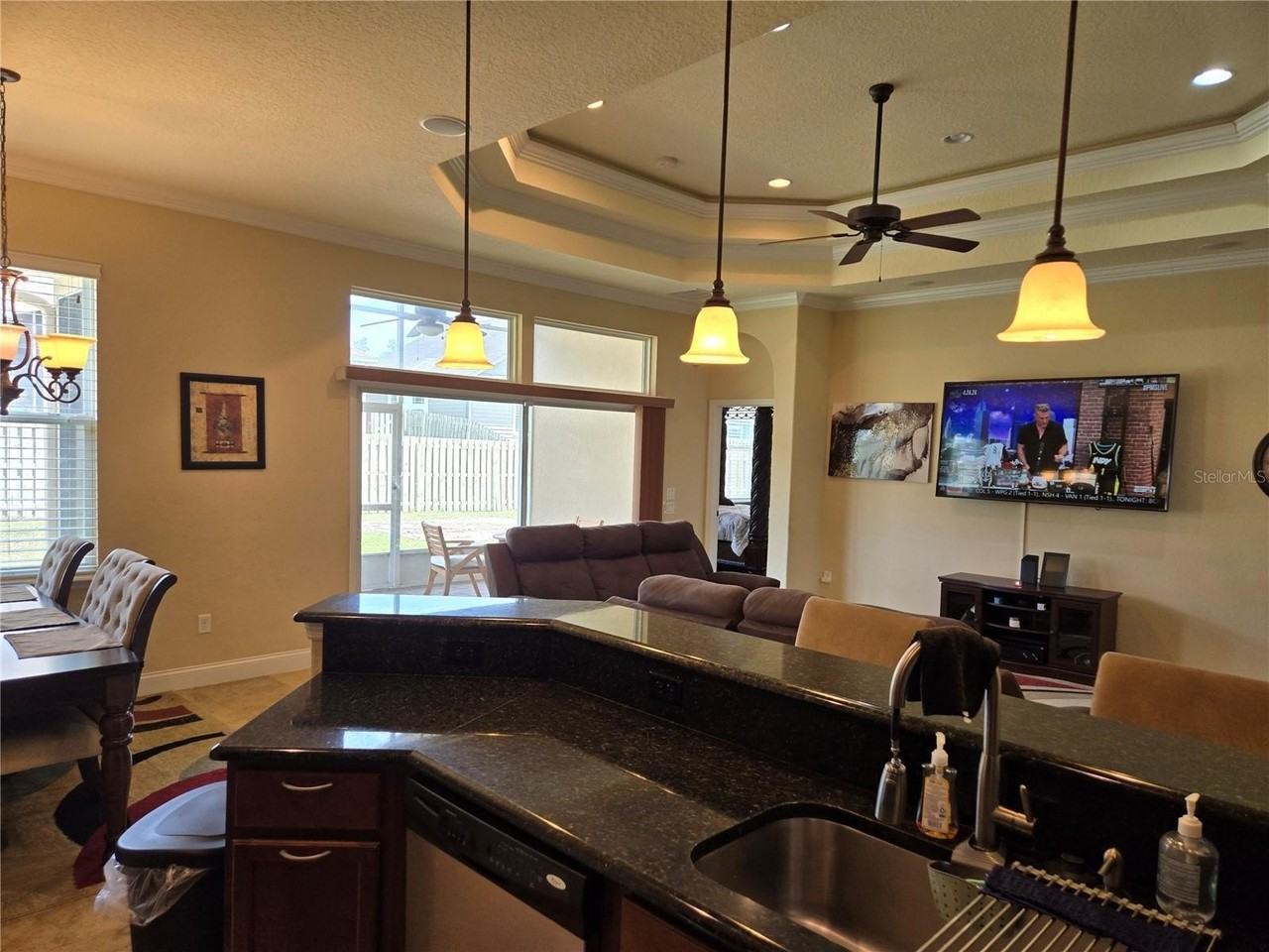 14546 Nw 27th Ave - Photo 5 of 16