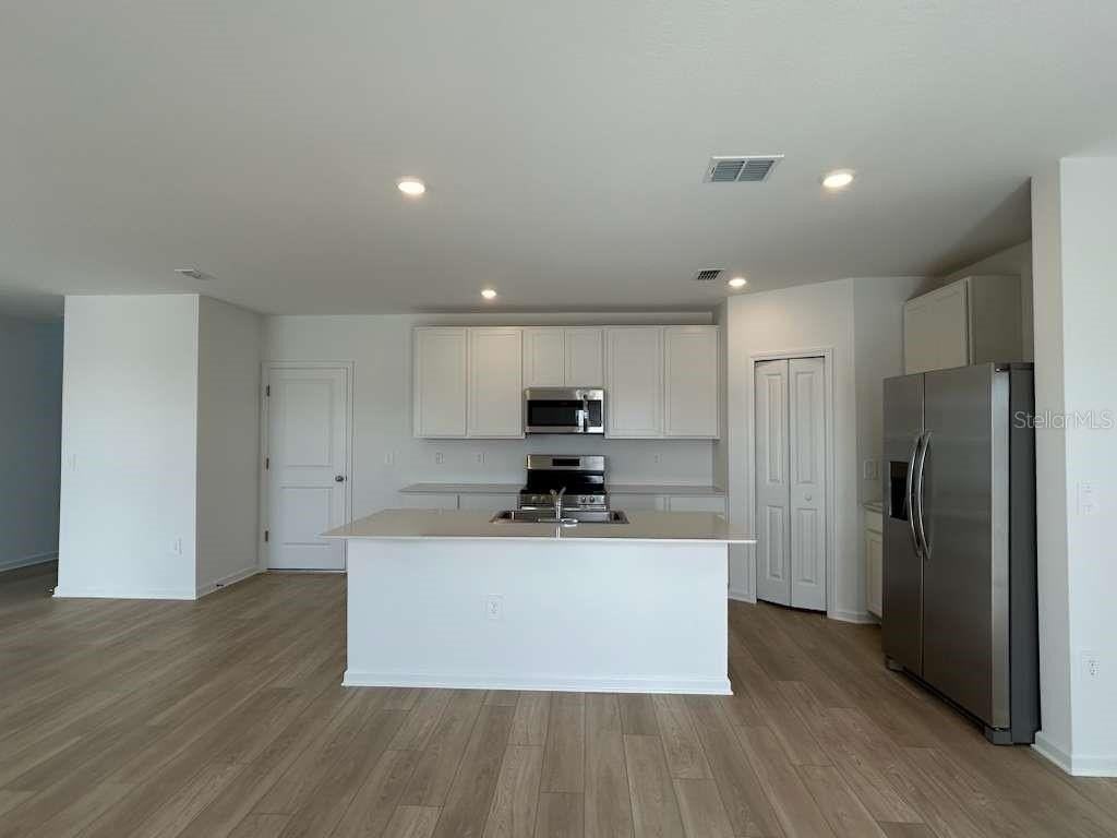 6412 Domizio Dr - Photo 3 of 33