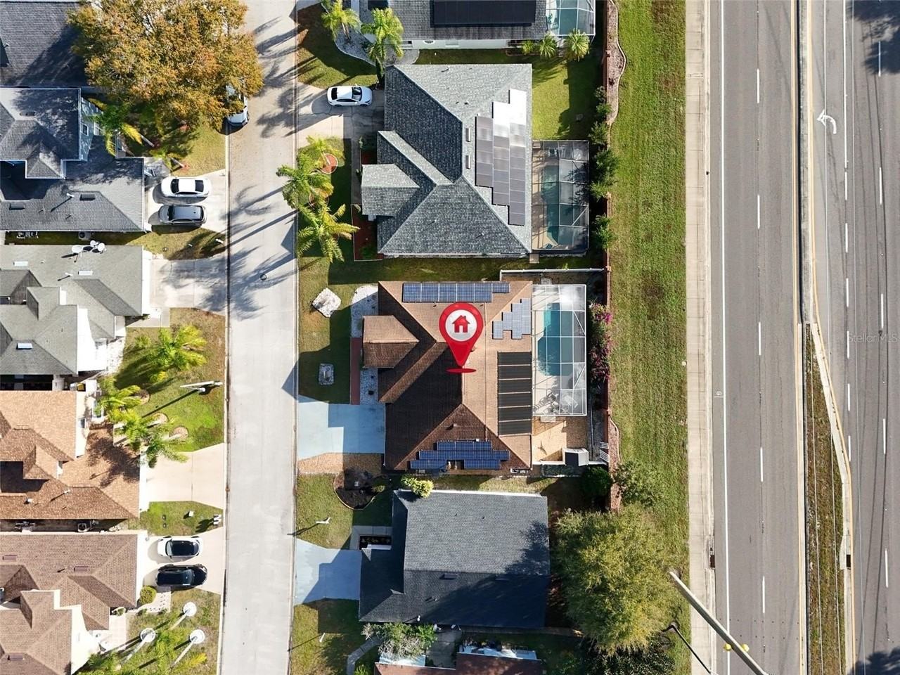 235 Hollingshead Loop - Photo 7 of 41