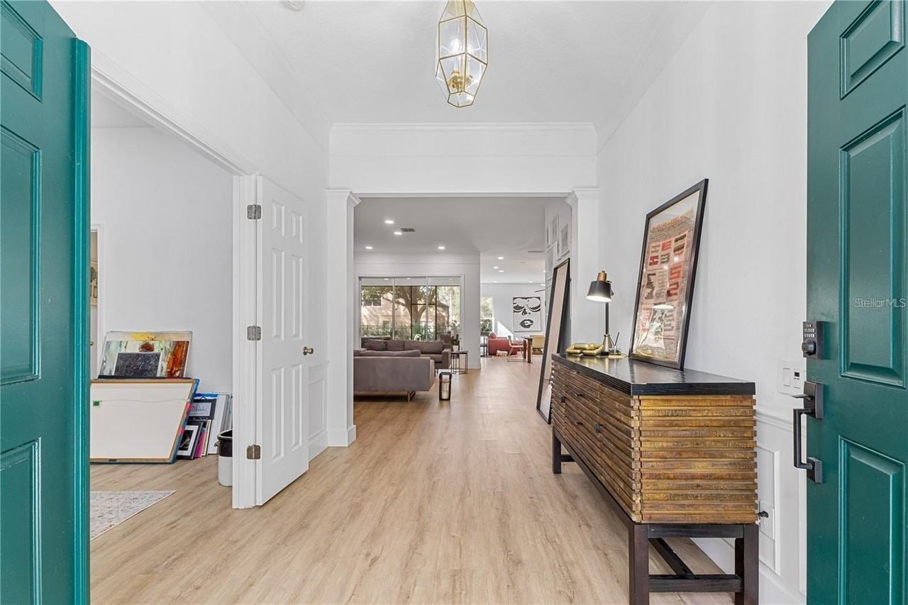 6557 Crestmont Glen Ln - Photo 3 of 50