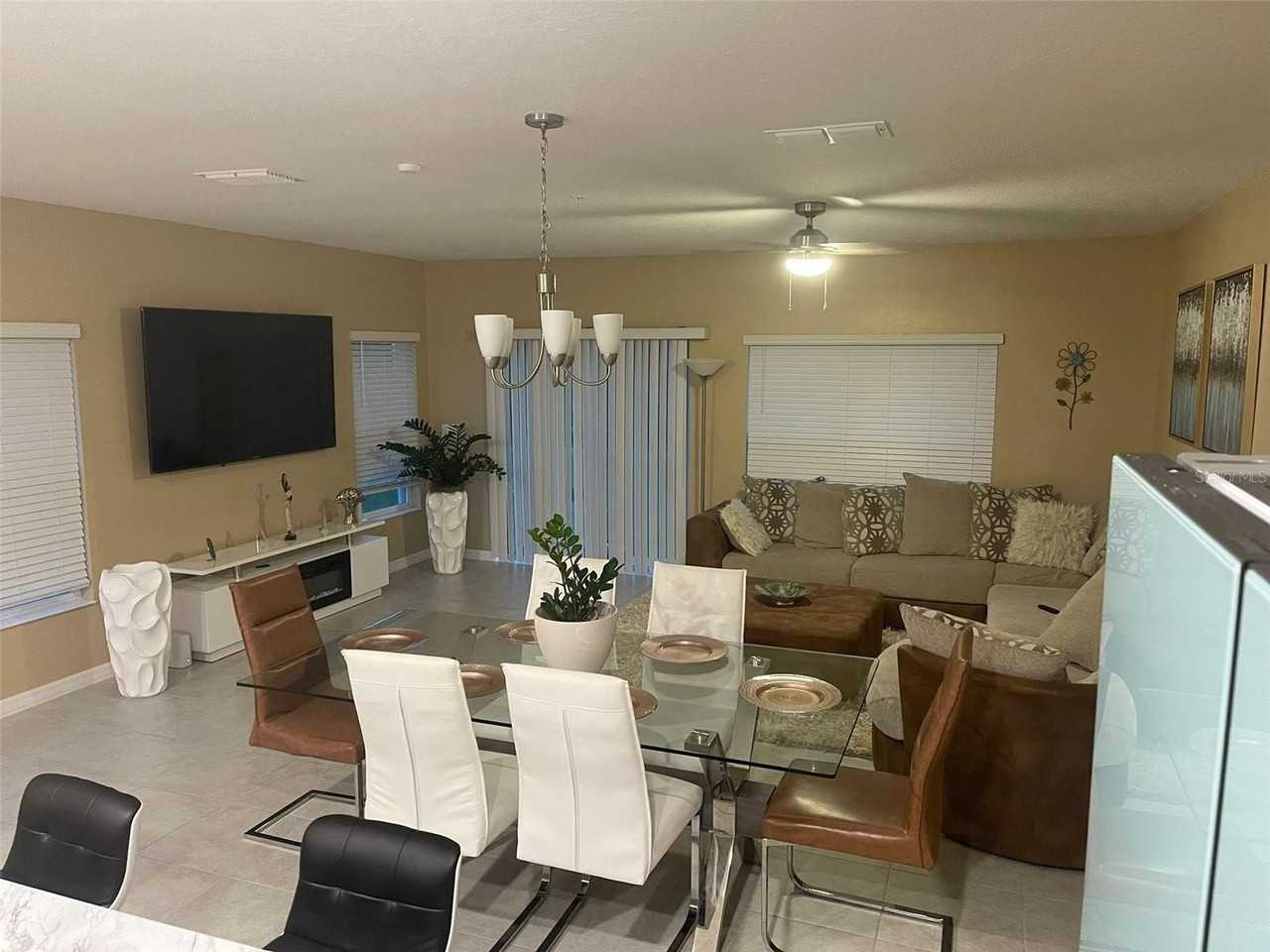 3817 Hampton Chase Ln - Photo 6 of 27