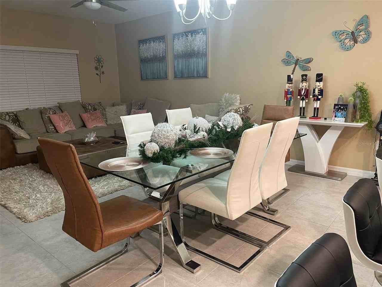 3817 Hampton Chase Ln - Photo 7 of 27