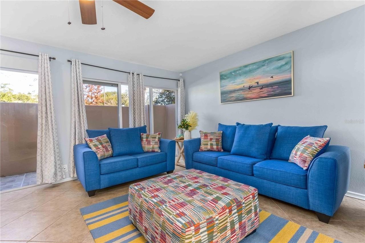 824 Padua Ln - Photo 5 of 50