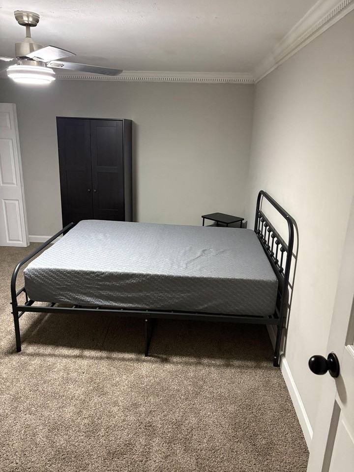 Caroline Ct - Photo 7 of 15