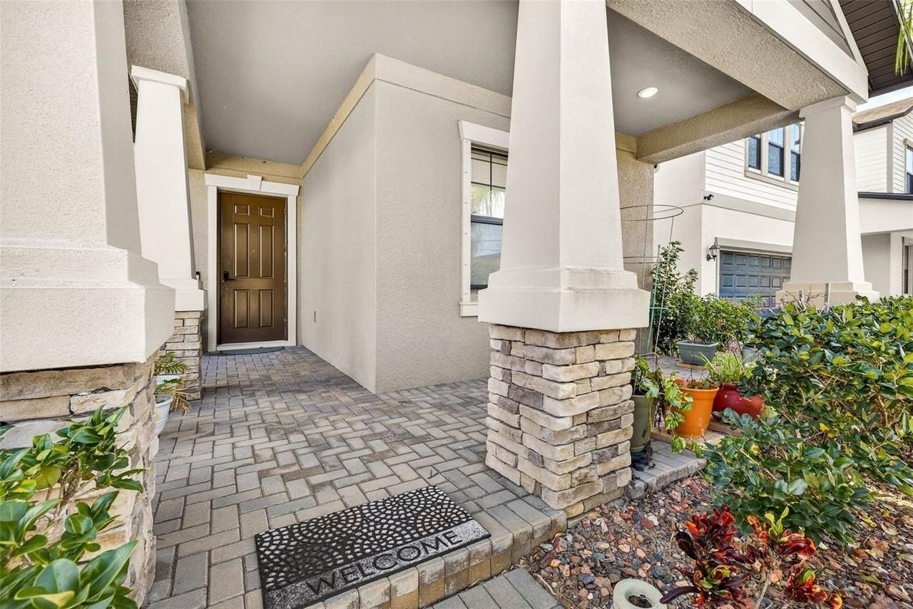 9906 Victory Gallop Loop - Photo 2 of 18